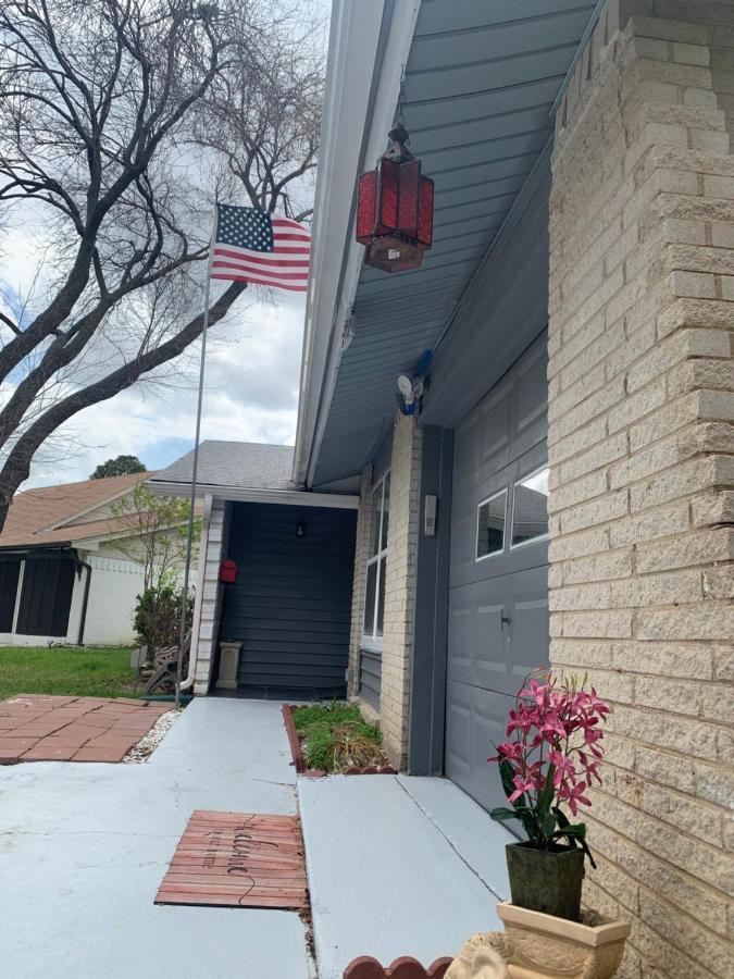 Oasis 3 Near Dfw Airport With Mediterranean Setting Irving Bagian luar foto