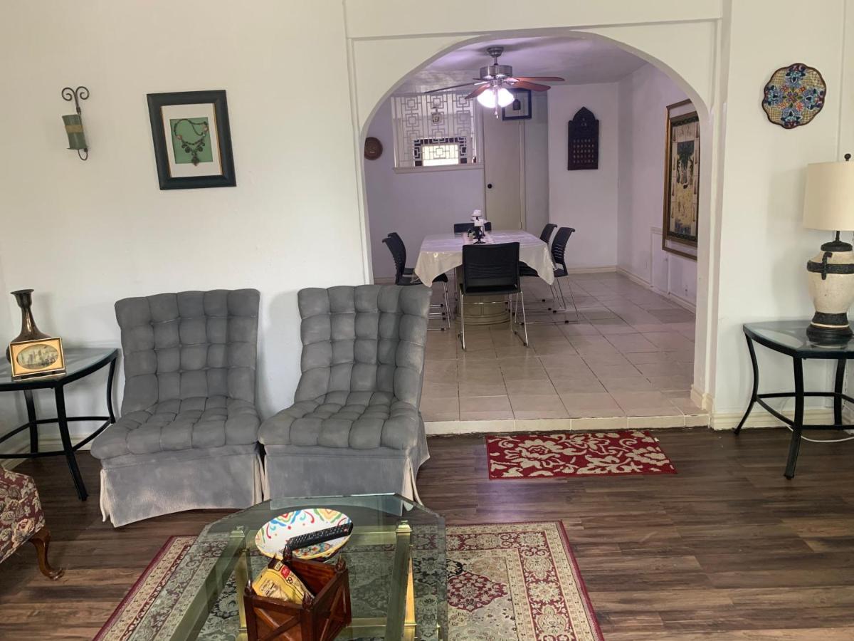Oasis 3 Near Dfw Airport With Mediterranean Setting Irving Bagian luar foto
